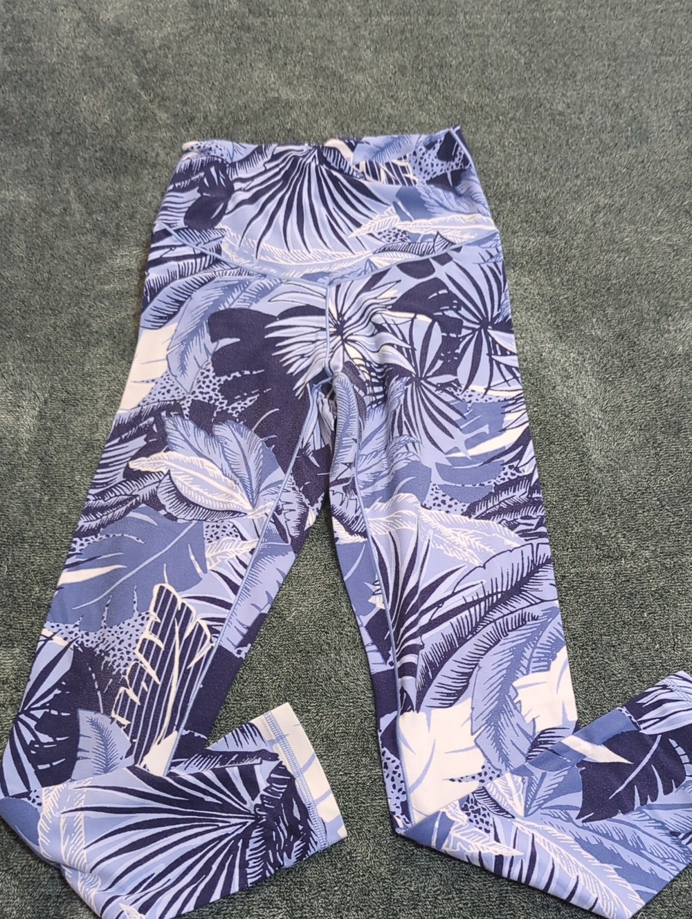 aerie Blue and White Tropical Leggings
